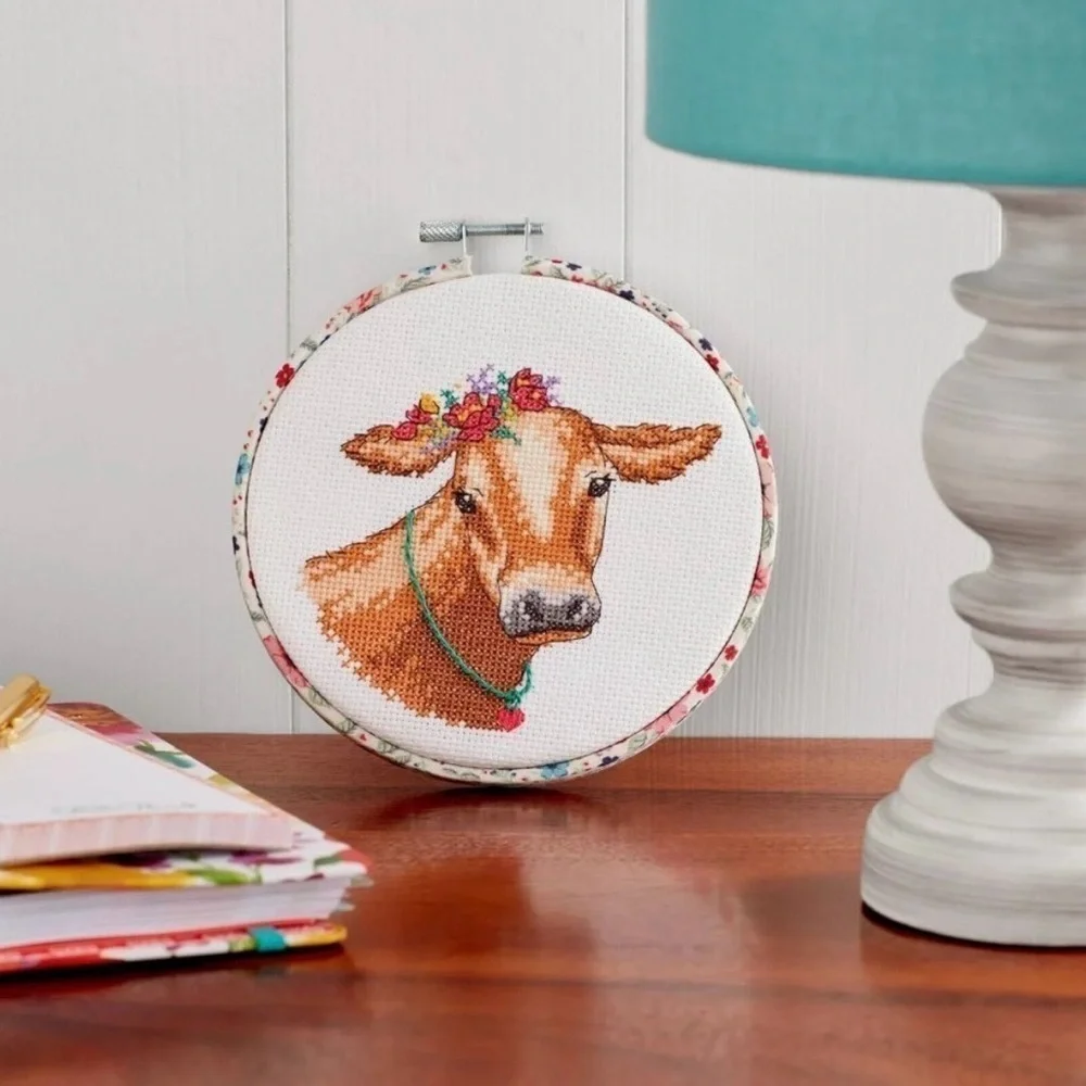The Pioneer Woman Cow Cross Stitch Kit Needle Embroidery Hoop Thread Fabric NEW - Picture 5 of 6